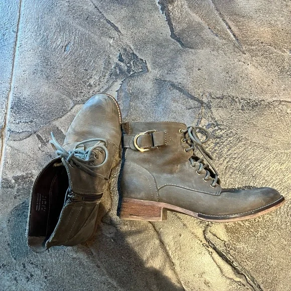 Call It Spring Boots - Picture 2 of 4